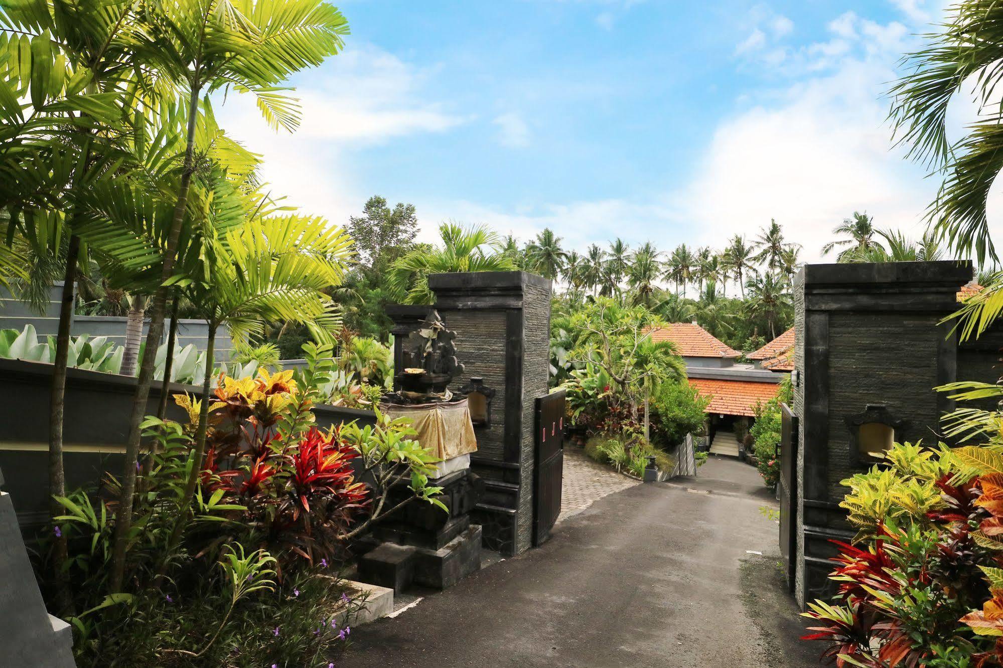 Oyo 91925 Ijo Eco Lodge Hotel Mengwi Экстерьер фото